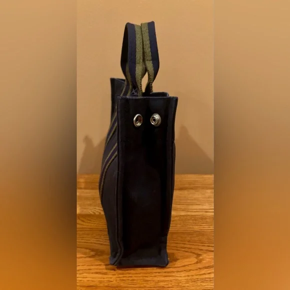 HERMES FOURRE TOUT PM TOTE BAG  
NAVY/GREEN - AUTHENTIC - Picture 2 of 7